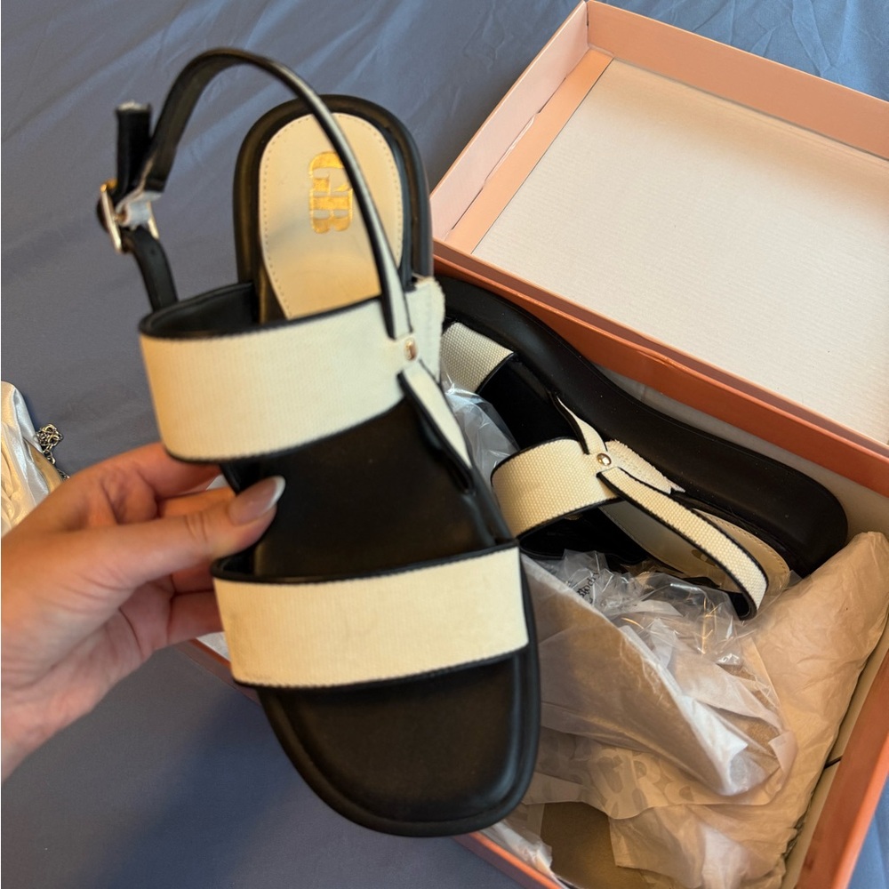 Gianni Bini B&W Sandals